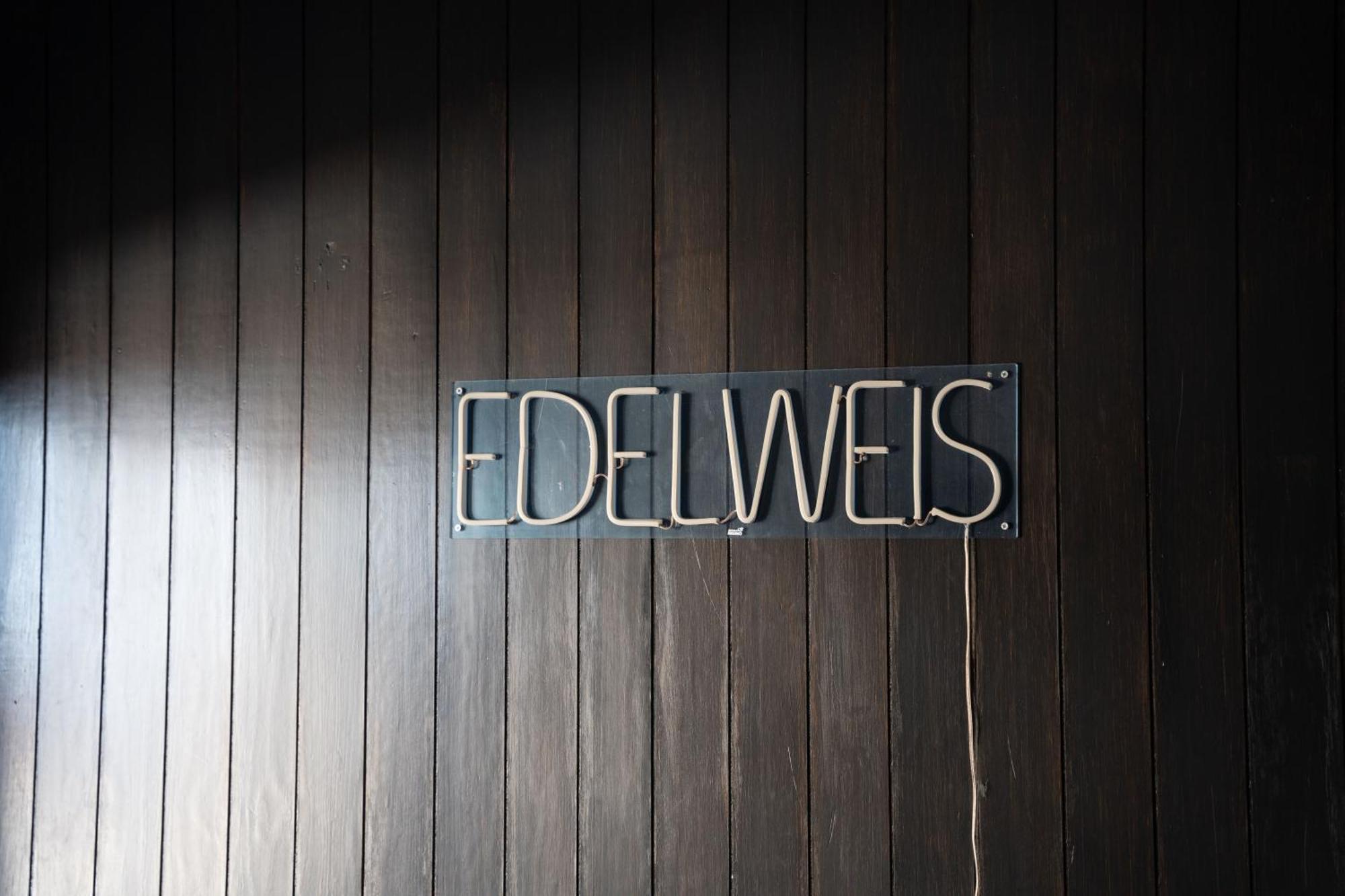 Edelweiss House - Parking Y Wifi Gratis Apartment Sierra Nevada Luaran gambar